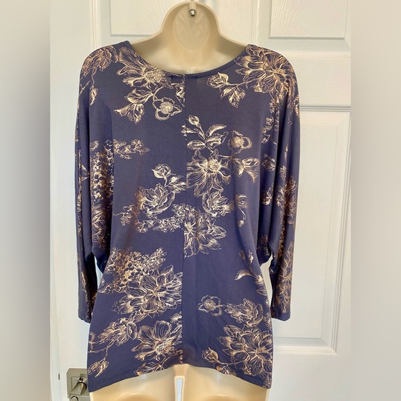 Beautiful ! Kim & Cami Top! - Picture 2 of 5